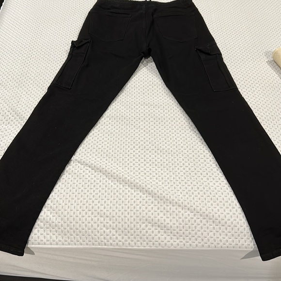 Forever 21 Men’s Cargos Large Slim - Picture 3 of 3